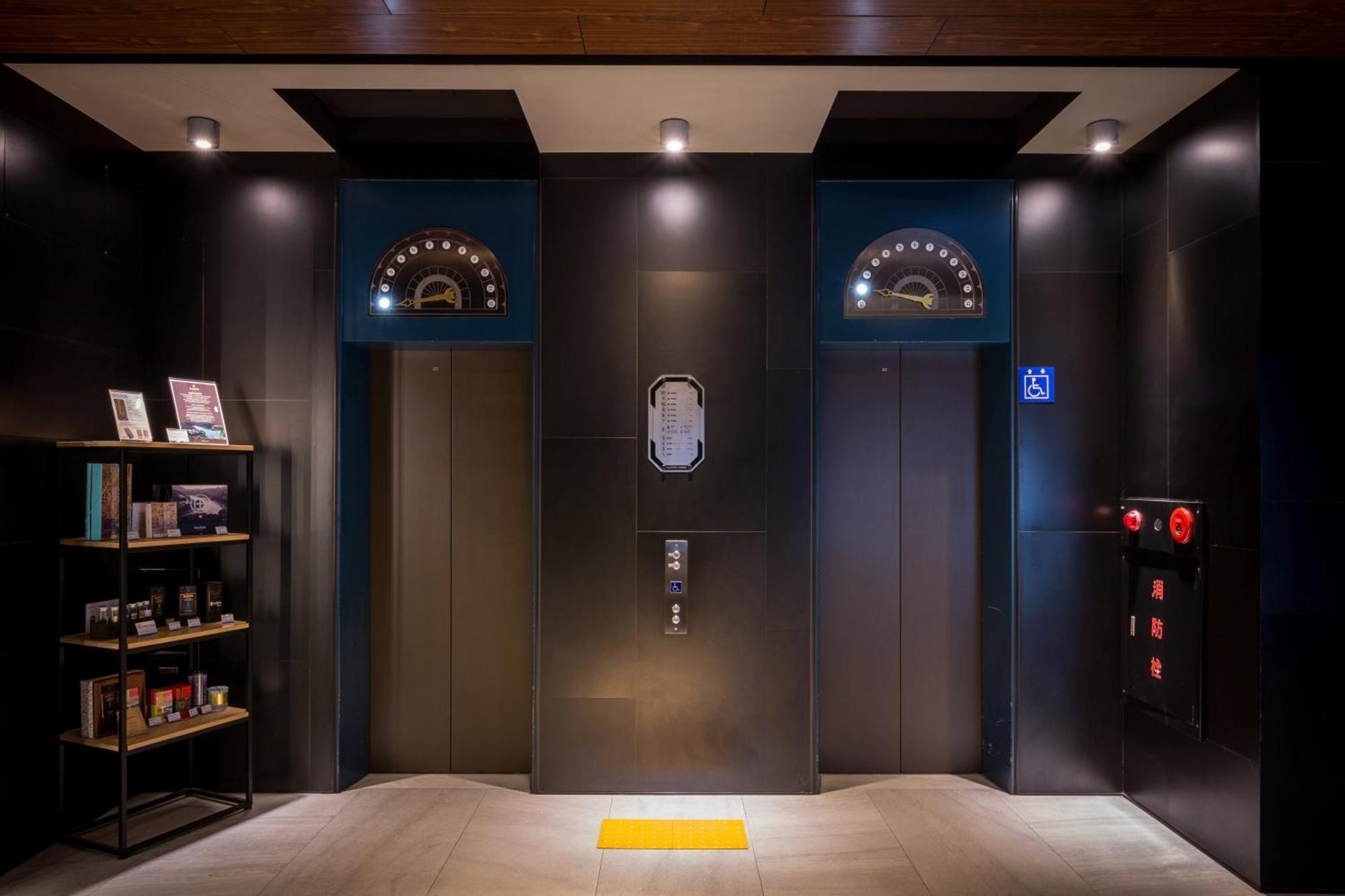 Calligraphy Greenway Hotel Taichung Exterior foto