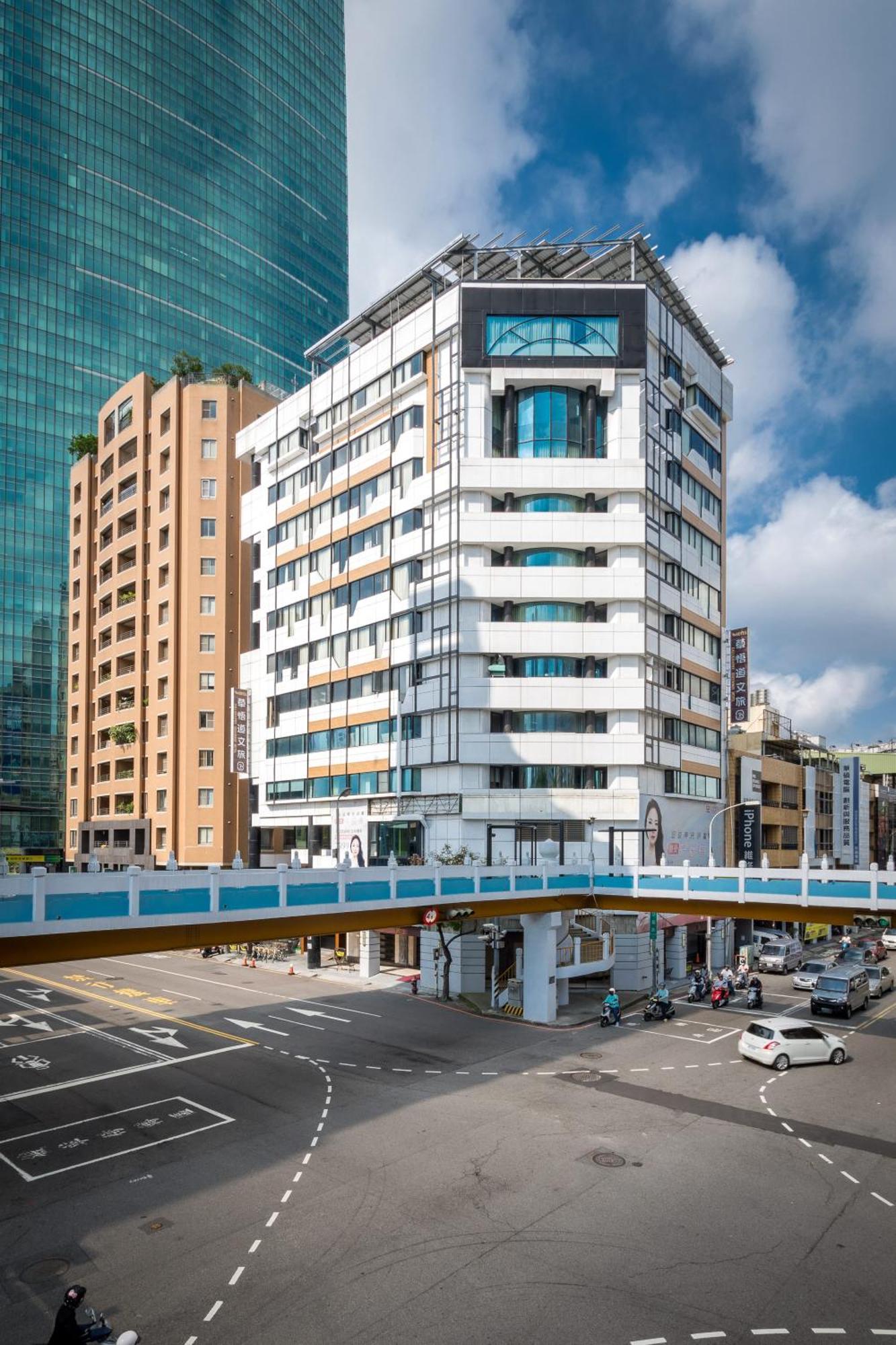 Calligraphy Greenway Hotel Taichung Exterior foto