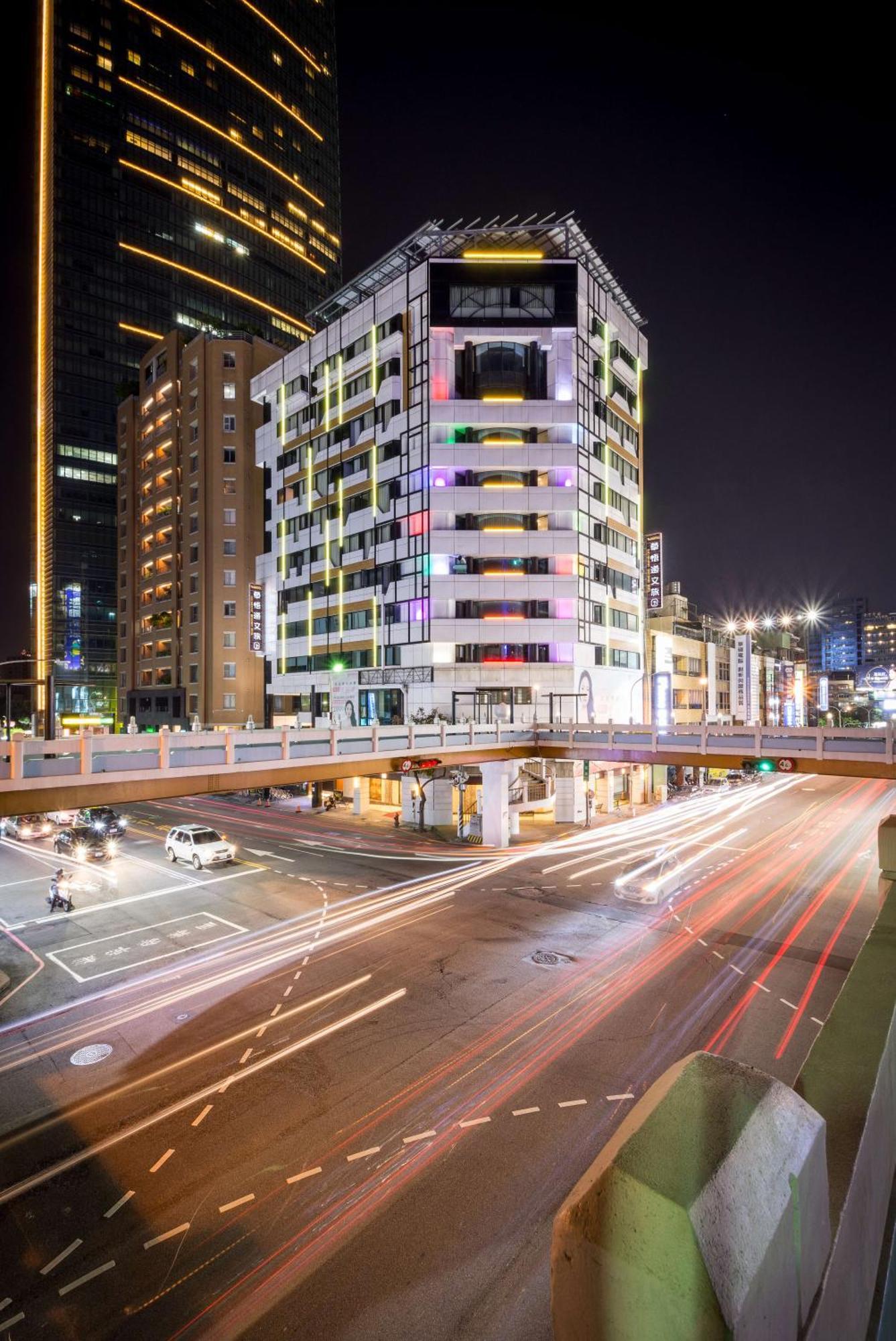 Calligraphy Greenway Hotel Taichung Exterior foto